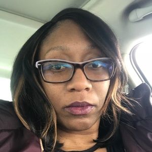 Meet your Posher, Aisha